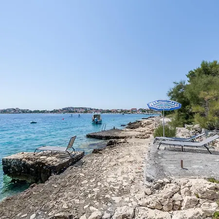 Blue Paradise *